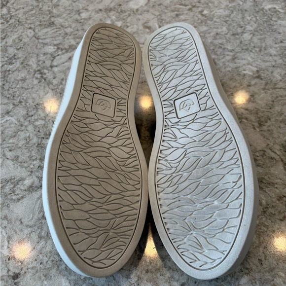 Spenco Women's Malibu Lace Sneaker Size 9 - Picture 8 of 9